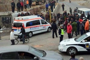 山东临沂张彦开车撞人后裸体阻挡救护车视频曝光 女司机肇事阻救全过程