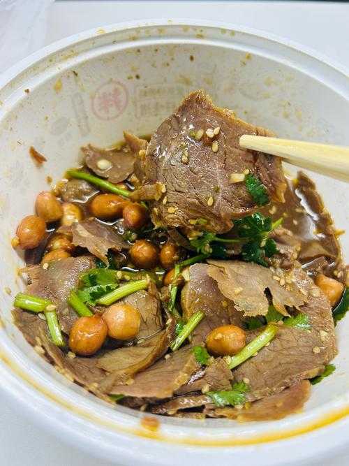 正宗夫妻肺片里到底有没有肺片?揭秘传统夫妻肺片的食材组成