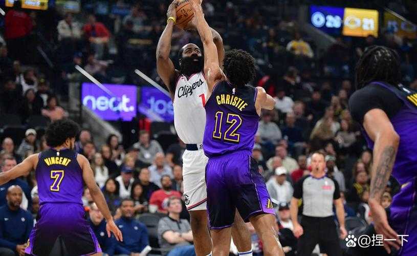 明日NBA杯小组赛激战正酣:火箭冲击三连胜 湖人迎战马刺