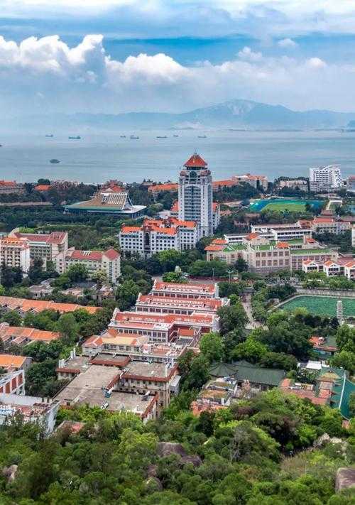 《一起来看流星雨拍摄大学揭秘:厦门大学取景地全解析》