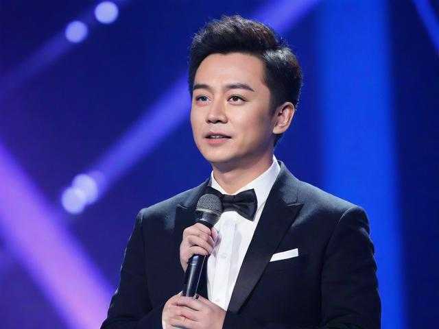 陈晓低调现身韩红演唱会 首次回应状态传闻